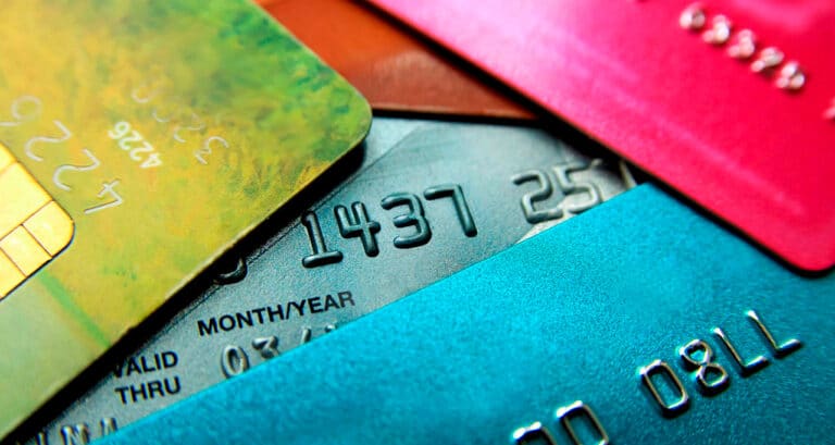 ТОП-10 лучших кредитных карт с льготным периодом 100 дней - Рейтинг 2021